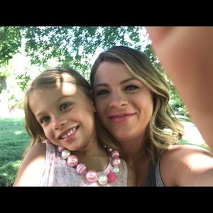 Meet your Posher, Lacy